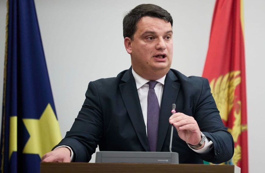 Odžić: Kako sad da vojvoda Mandić i rudar Lekić smijene “Viteza”?!  